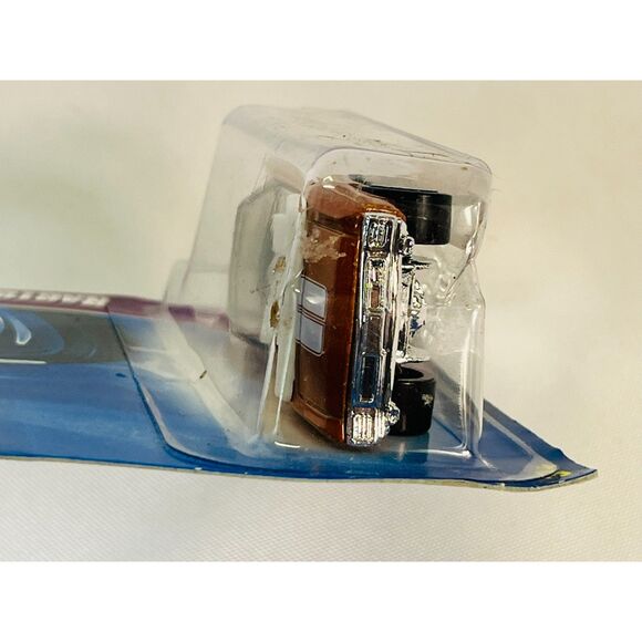 Hot Wheels 2007 Ragtops & Roadsters 70 Chevelle Convertible Orange Redline - Picture 4 of 6